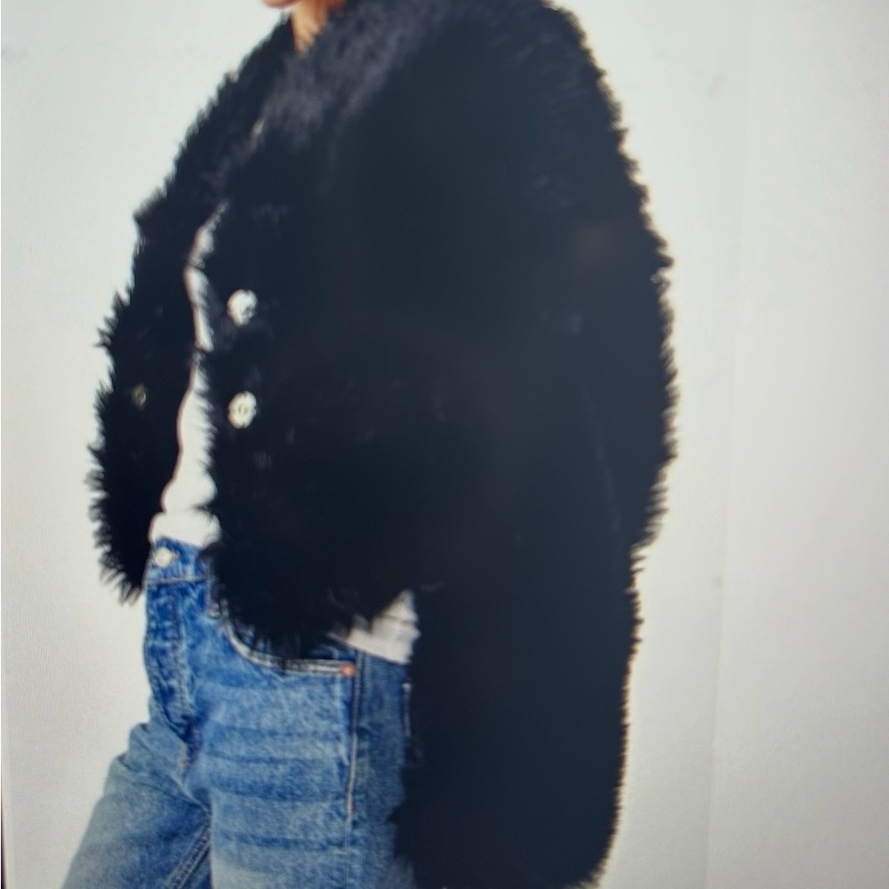 Women's Black Faux Fur Jacket - Picture 3 of 3